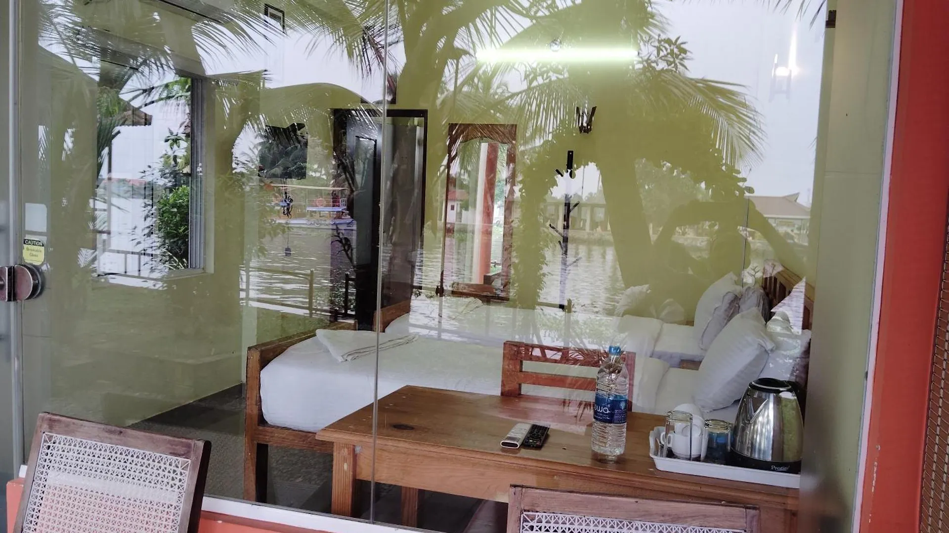 Bed & Breakfast The Lake Paradise Boutique Resort Alappuzha India
