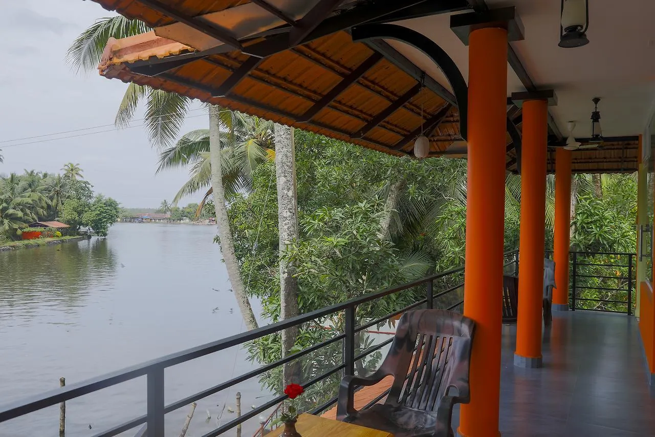 The Lake Paradise Boutique Resort Alappuzha Bed & Breakfast